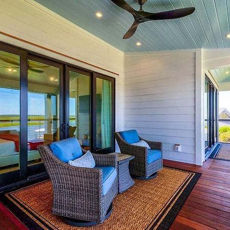 New Waterfront Home With Deep Water Dock Isle of Palms Esterno foto