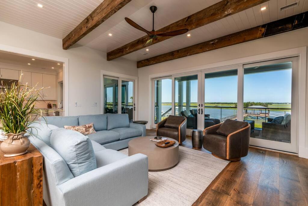 New Waterfront Home With Deep Water Dock Isle of Palms Esterno foto