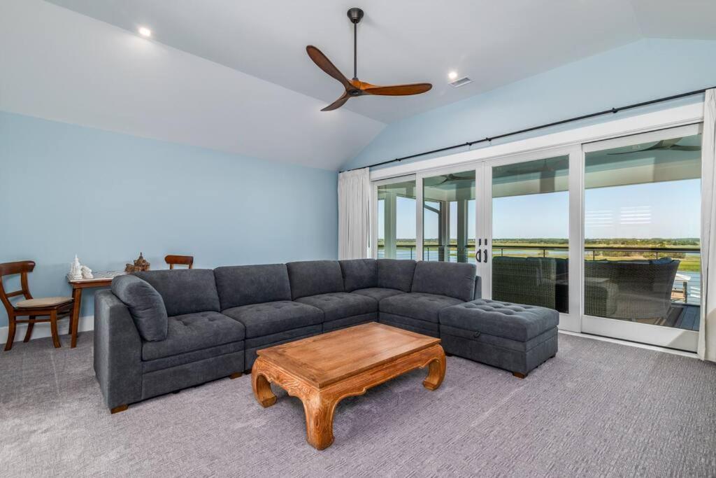 New Waterfront Home With Deep Water Dock Isle of Palms Esterno foto